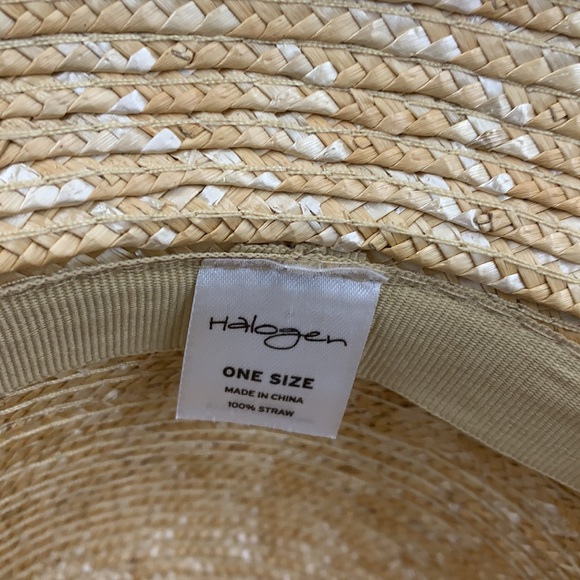 Halogen Women's Star Hat with Bow. - Picture 6 of 6